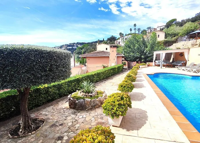 Ferienhaus Beautiful With A Pool *